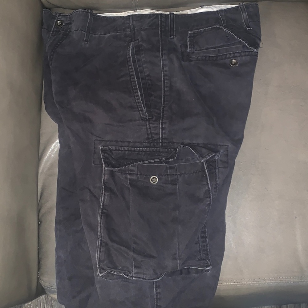 Men’s Levi pants